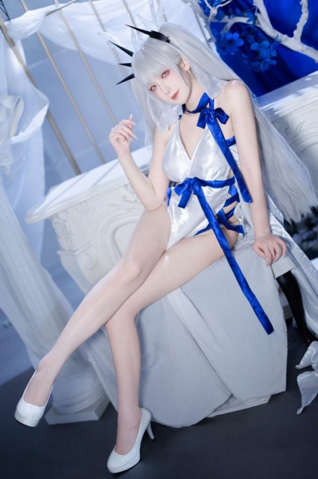 封疆疆v – NO.72 可畏礼服 [32P-935MB]-365学习资料