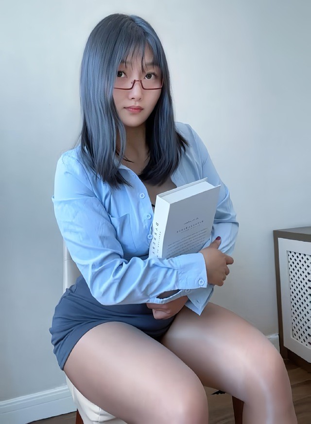 [微密圈]西好运 – 小秘书蓝衬衫[27P2V-374MB]-365学习资料