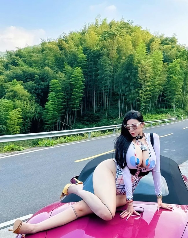 [微密圈]芷仪g宝 – 路过的车主把车停下来 [12P-33M]-365学习资料