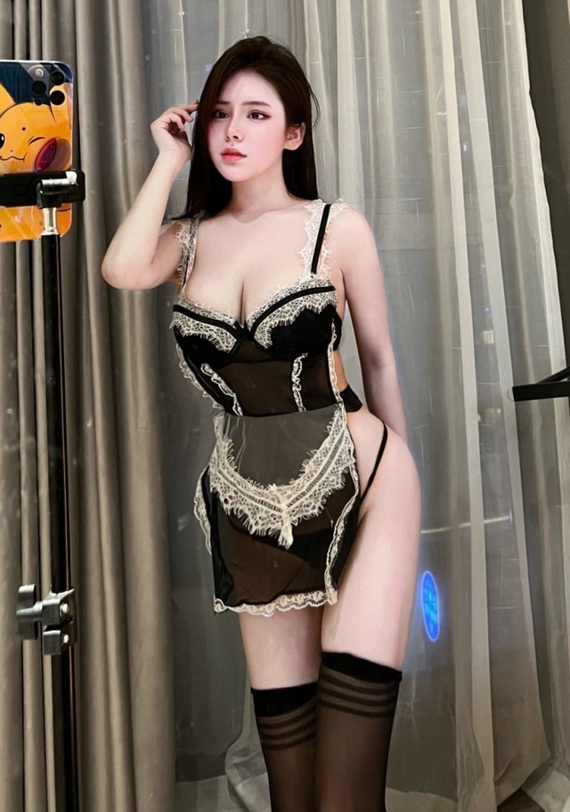 [微密圈]奔跑的晶螺儿 – 性感女仆装 [30P-53M]-365学习资料