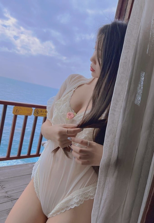 [微密圈]纪念小VV – 天空不作美[17P-83M]-365学习资料