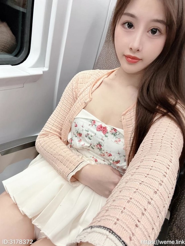 [微密圈]小萌子 – 高铁上 [28P-90M]-365学习资料