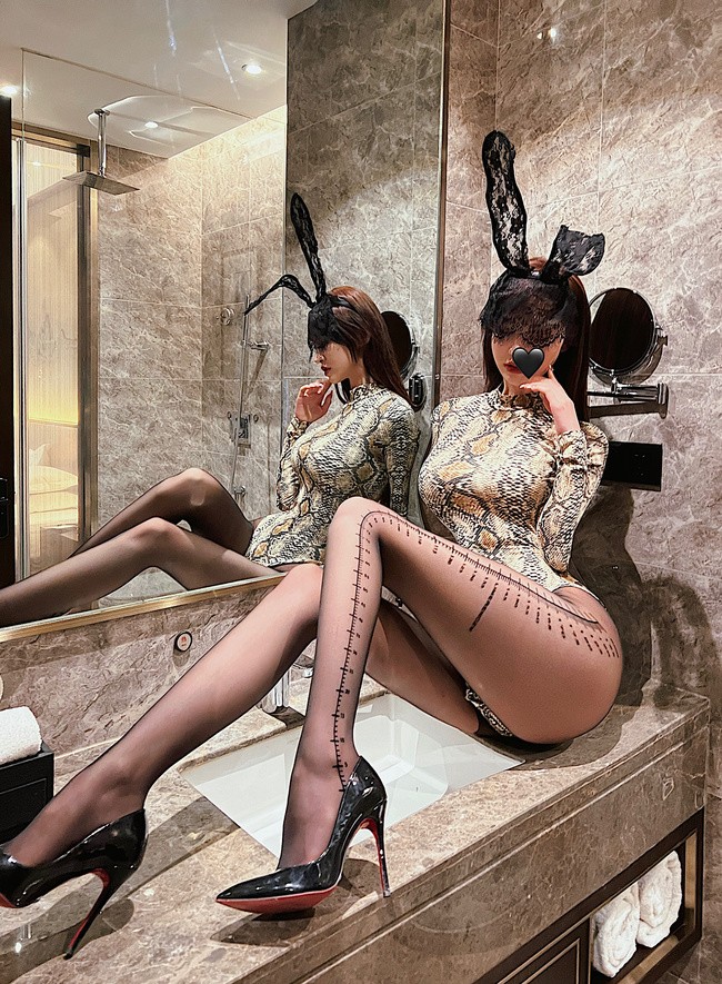 [微密圈]脸红Dearie – 迷人蛇精 [15P1V-62MB]-365学习资料