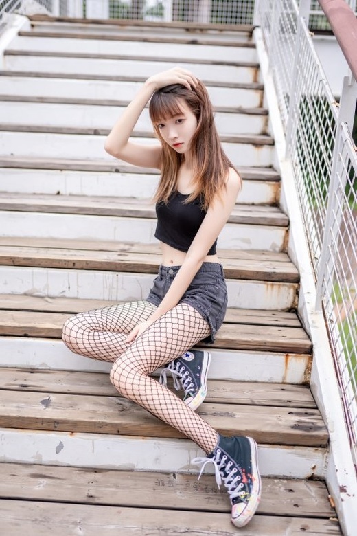 [喵糖映画]VOL.422 往袜少女[50P/280MB]-365学习资料