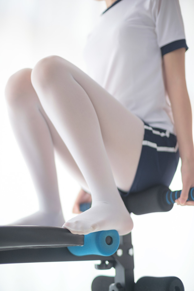 森萝财团 – R15-013 白丝运动少女[85P418M]-365学习资料