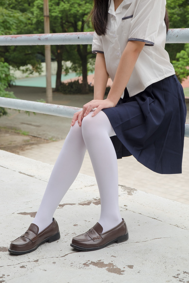 森萝财团 – R15-034 户外白丝秀[102P696M]-365学习资料
