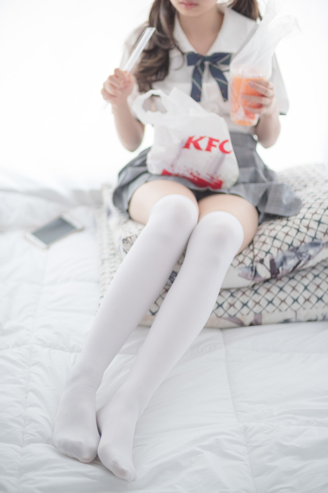 森萝财团 – R15-009 床上JK白丝[84P402M]-365学习资料