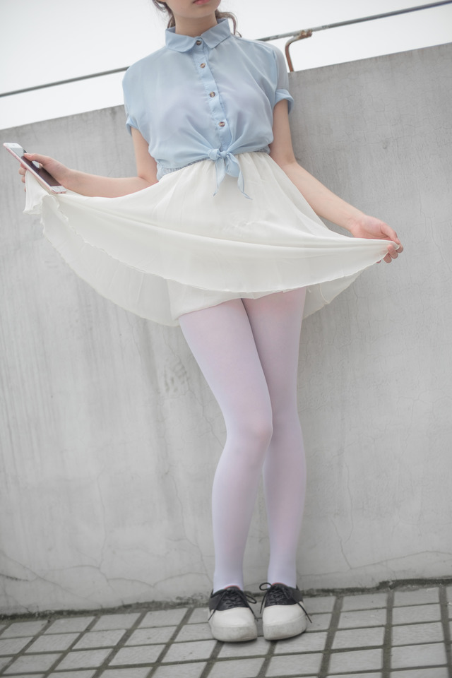 森萝财团 – R15-007 窗台上的薄纱少女[83P520M]-365学习资料